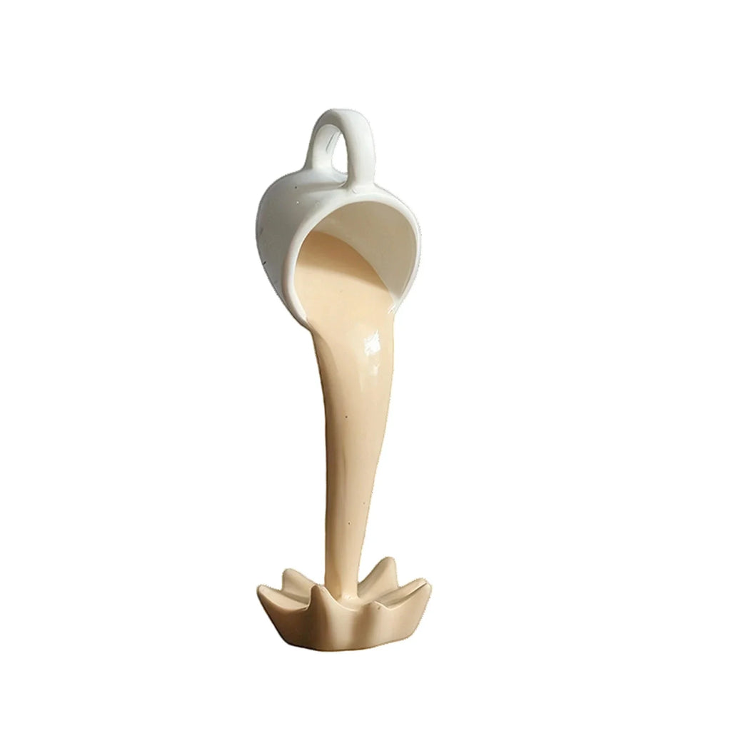 Floating Spilling Coffee Cup Sculpture Kitchen Decoration Spilling Pouring Splash Creative Desktop Decor Home Decoration